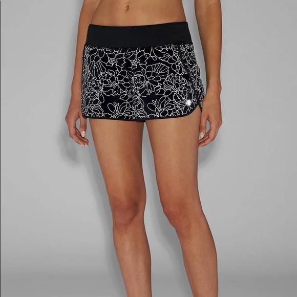 ATHLETA Track This Run Reflective Floral Shorts